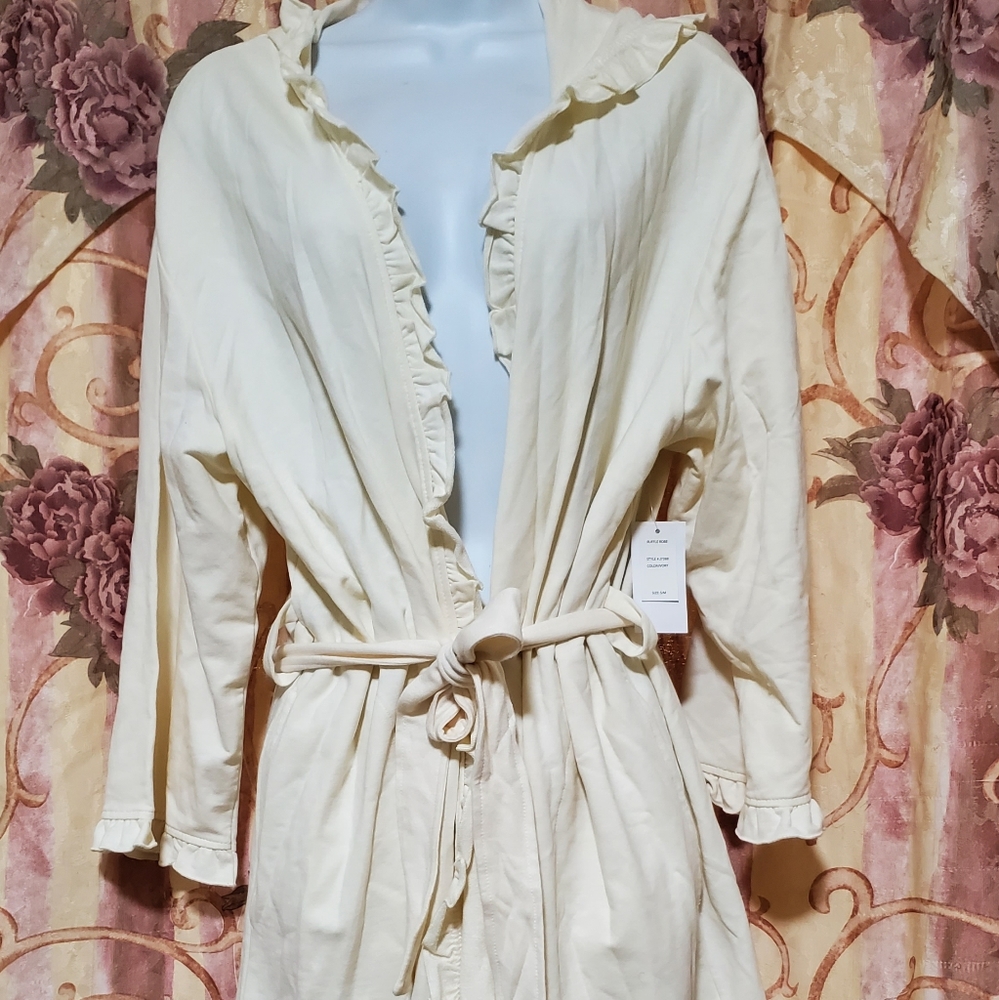 Cute robe
